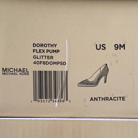 Michael Kors Dorothy Anthracite Pumps - Picture 4 of 5